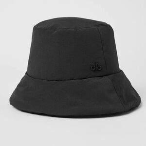 BRAND NEW Alo Good Shade Puffer Black Bucket Hat